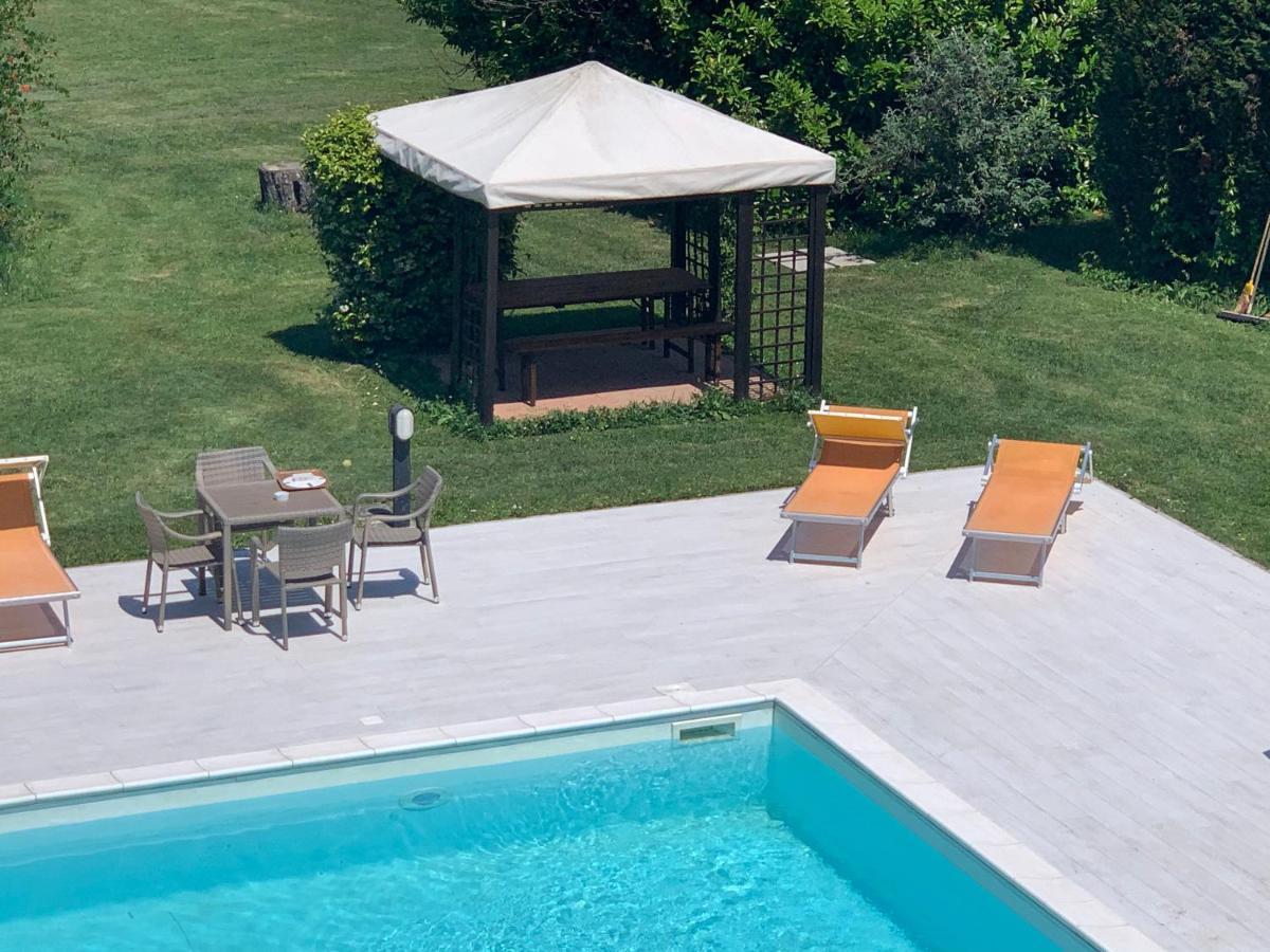 Hotel Le Ville Hotel 4*