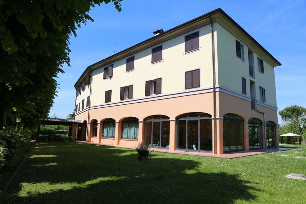 Hotel Le Ville Módena